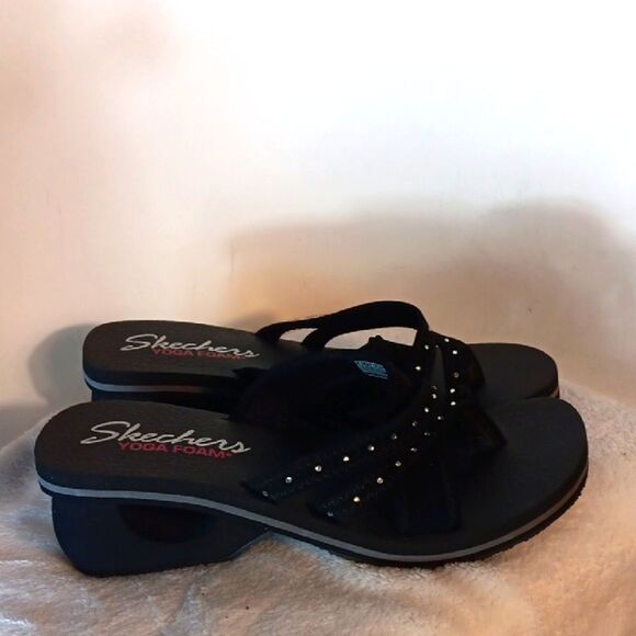 Skechers Black Sandals with Comfort and Style - Picture 1 of 6
